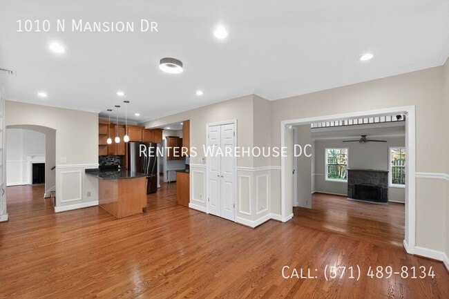 Photo - 1010 N Mansion Dr