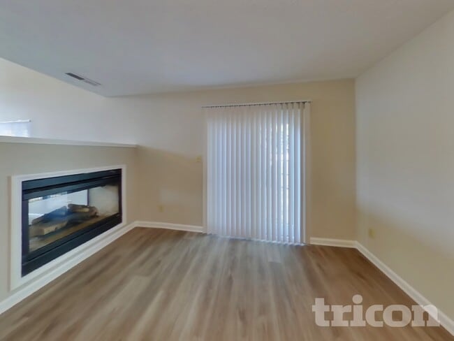 Photo - 6674 Largo Ln