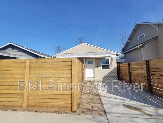 Building Photo - 3825 7th Ave