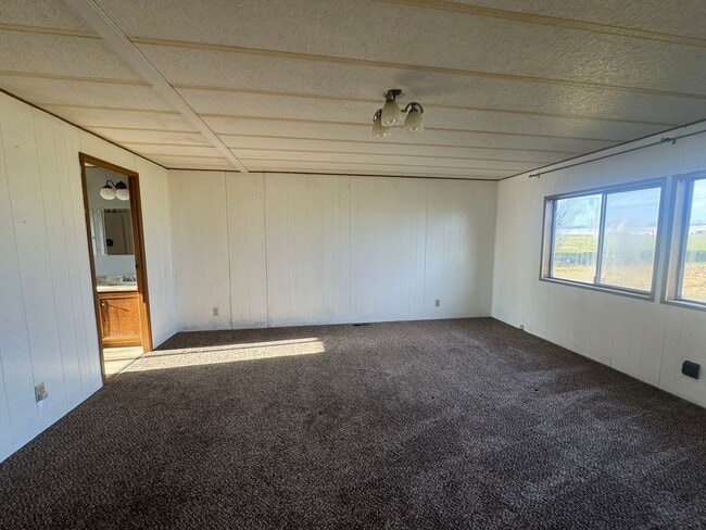 Photo - Country Living