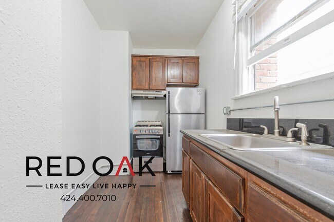 1021 S Park View St Unidad 209
