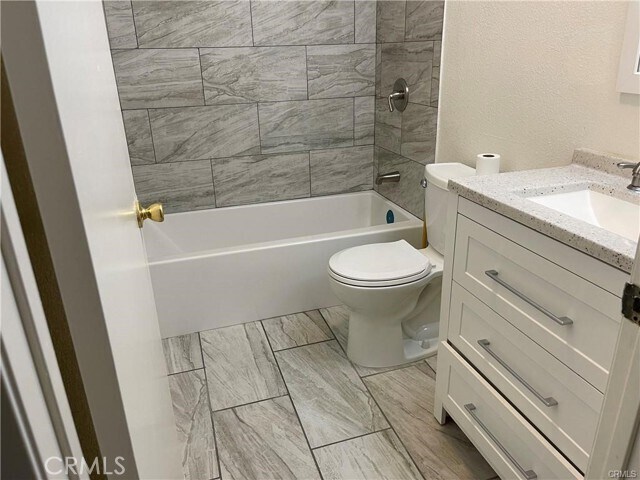 Photo - 1629 Cherry Ave Unidad 105