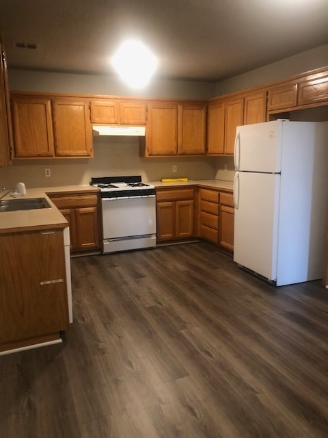 Building Photo - 3015 Twin County St Unit B
