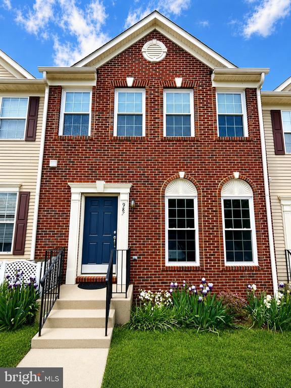 Building Photo - 987 Longview Ln