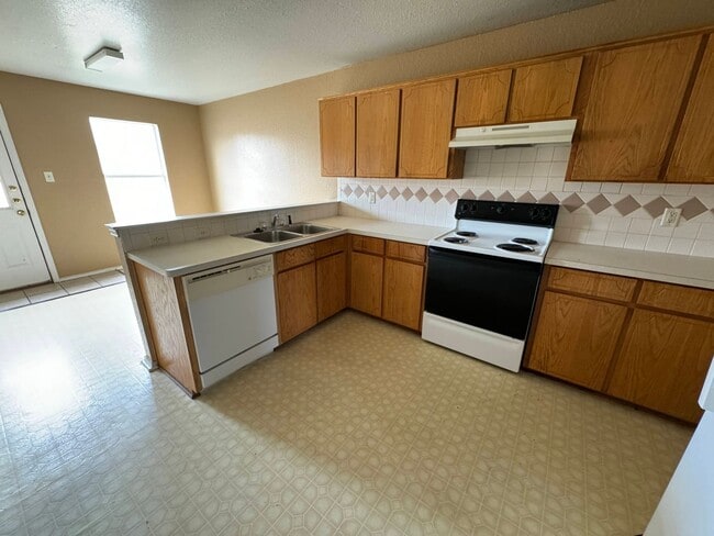 Photo - 3203 Toledo Dr Unit # C