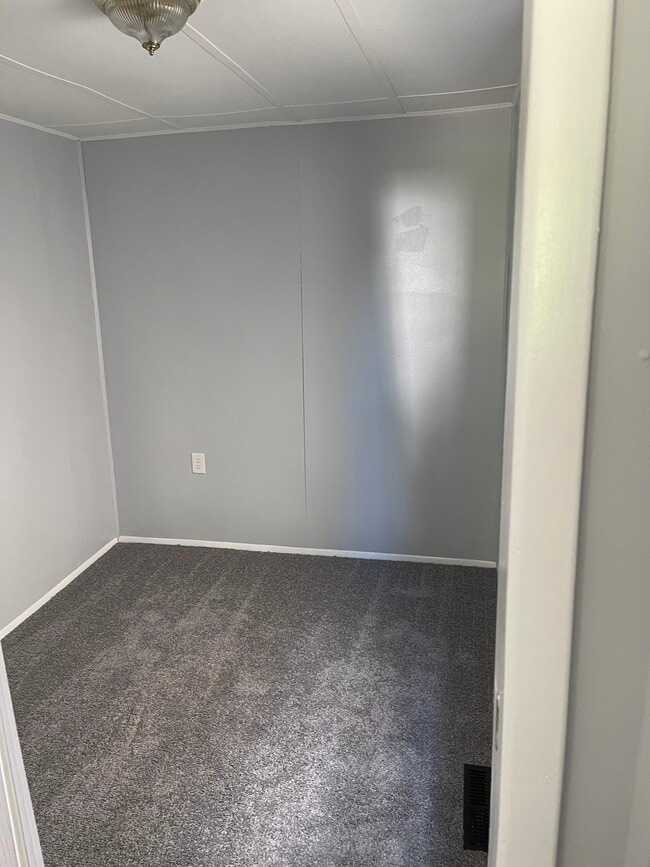 Dormitorio pequeño en la planta baja - 424 Chestnut St