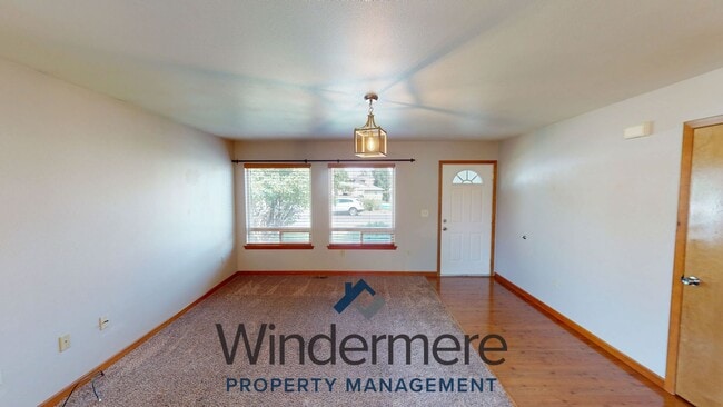 Photo - 103 SW 9th St