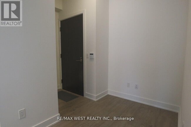 Photo - 7 Mabelle Ave Unité 3209