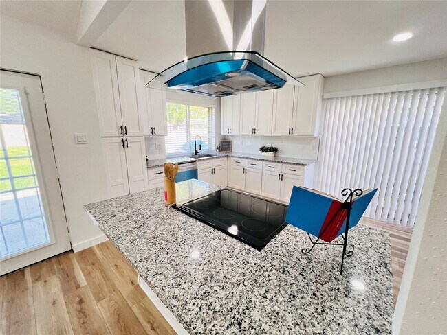 Photo - 9614 Ravensworth Dr