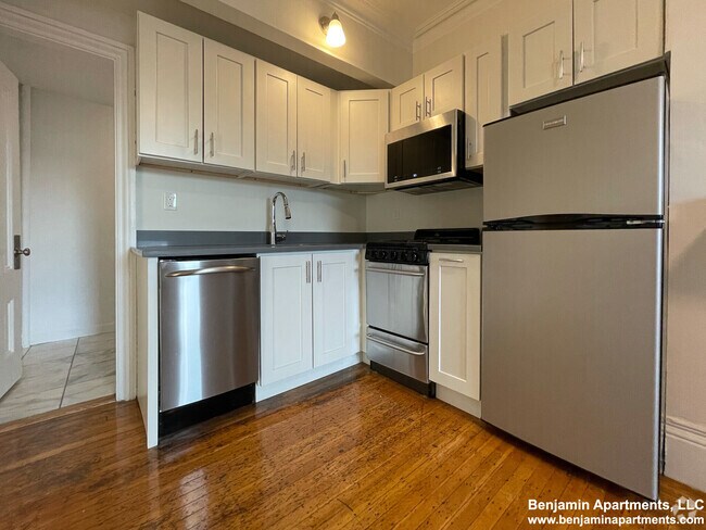 Building Photo - 85 Charles St Unit 10 Rental