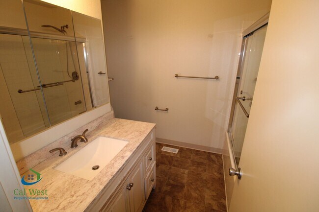 Photo - AE61 - 1642-1644 San Tomas Aquino Rd. Unidad 1644