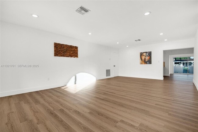 Photo - 4701 SW 104th Ct