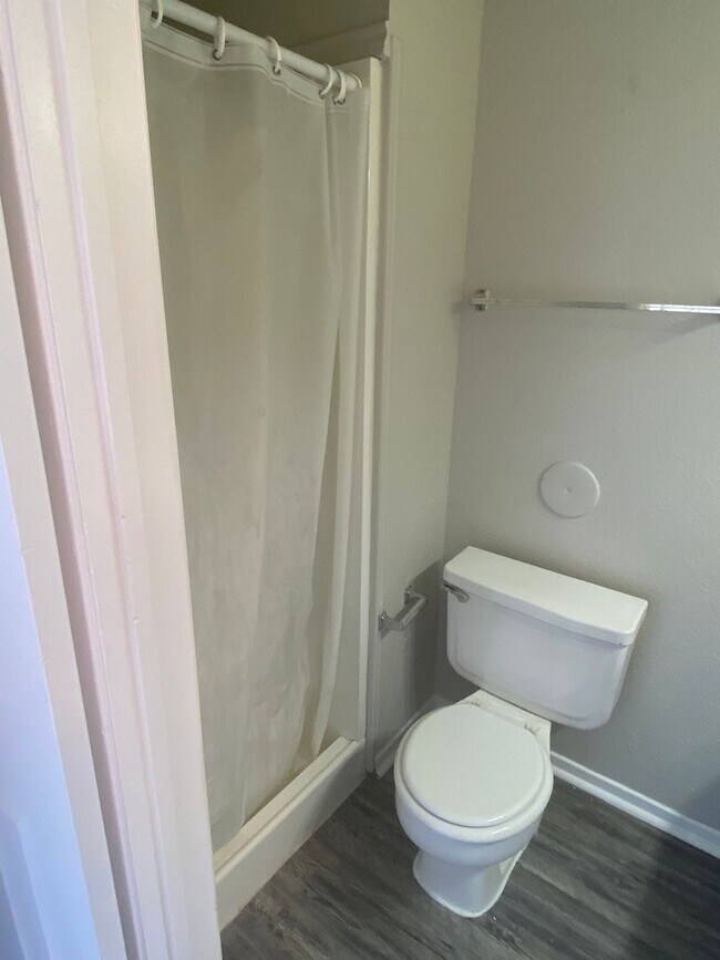 Photo - 3 BEDROOM 2 BATH CONDO BY UNT