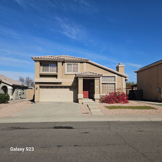 Gorgeous home In Glendale w/pool - Gorgeous home In Glendale w/pool