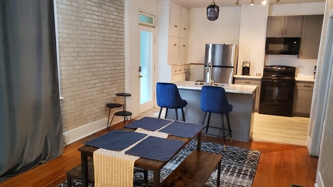 Photo - 836 Avenue F Unit 101