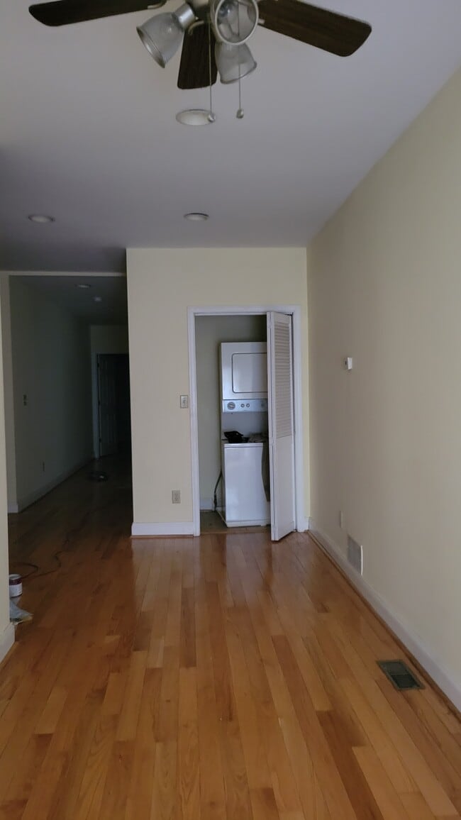 Photo - 1447 William St