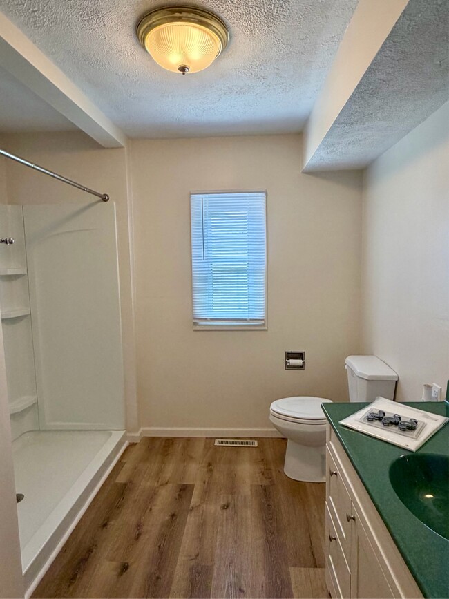 Photo - 721 Lee Ave