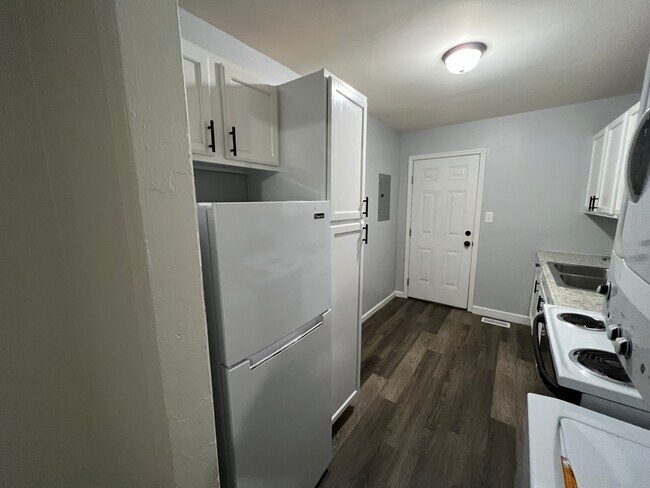 Photo - 1839 Kennesaw Dr Unit 1