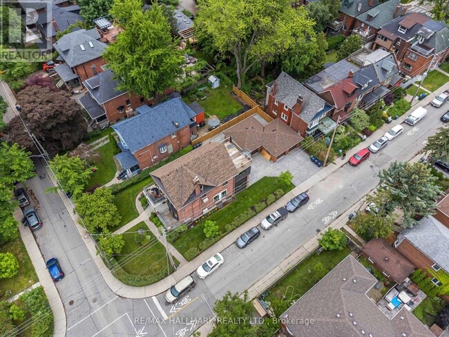 Photo - 202 Rusholme Rd Unité House