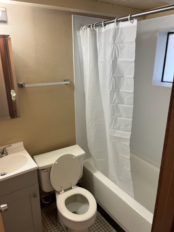 Photo - 2600 Lake Ave Unidad 13