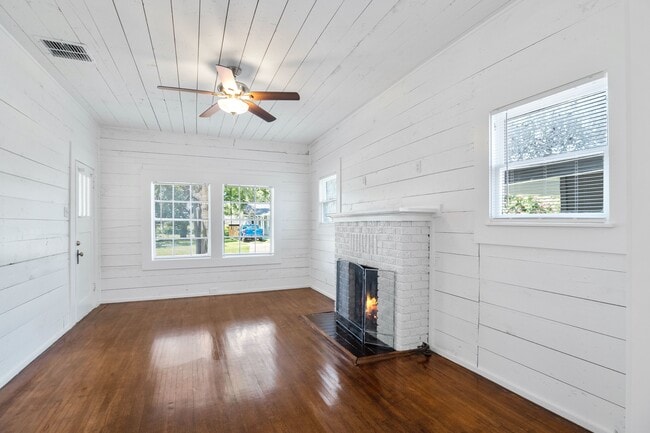 Photo - 1807 W Summit Ave.