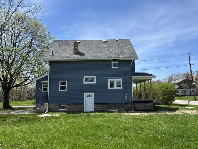 Photo - 639 Fairgreen Ave