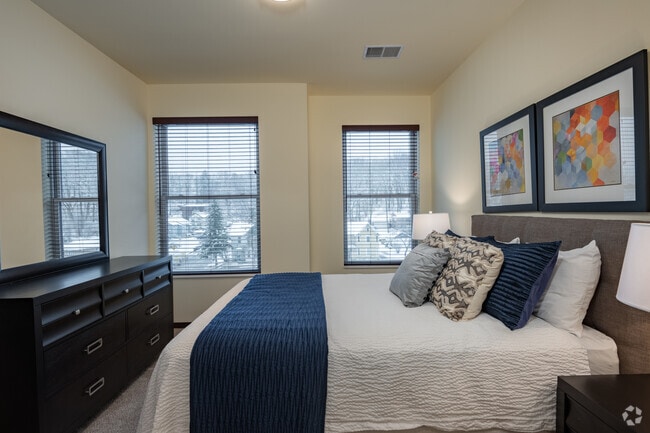 1HAB, 1BA - 771&nbsp;ft² - Middleton Center