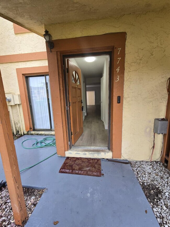 Building Photo - 7743 Balboa St