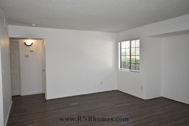 Photo - 7445 Auburn Oaks Ct