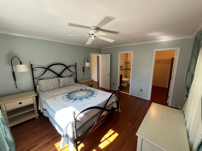 Photo - 9418 Goshen Ln