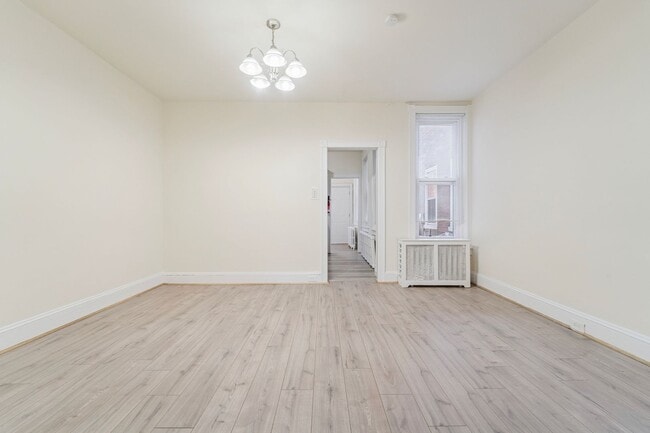 Photo - 4843 N Lawrence St