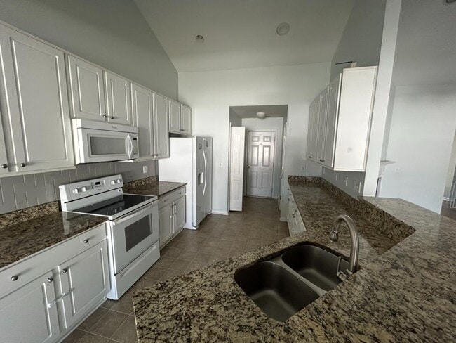 Photo - 8000 Pleasant Point Ln
