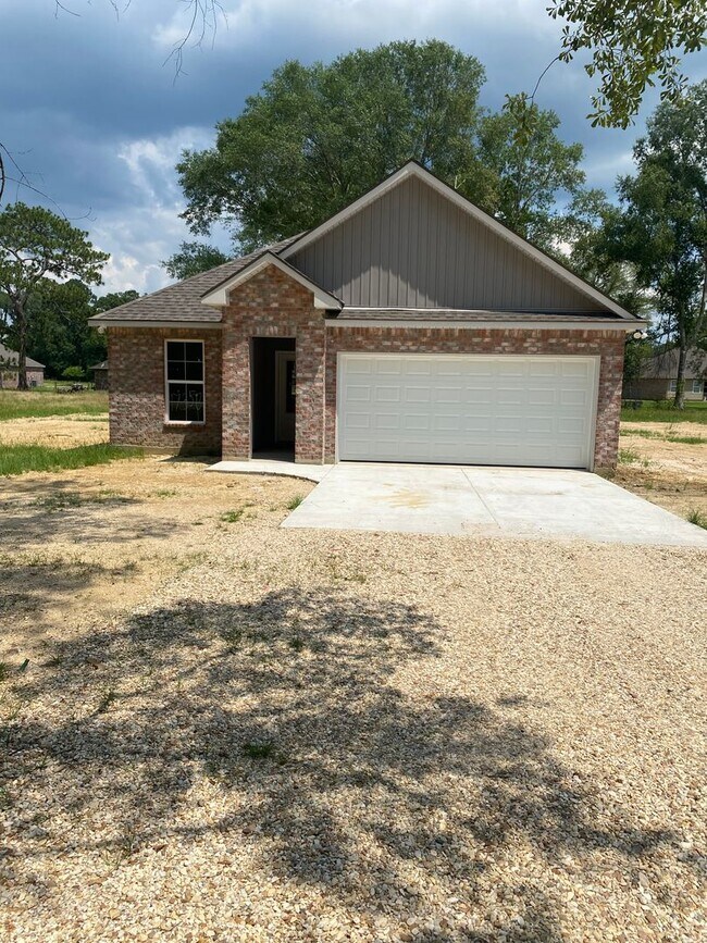 Pre-Leasing Now! - Pre-Leasing Now! House