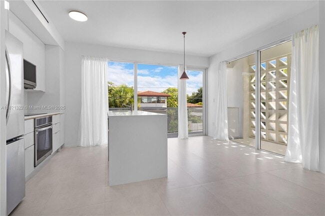 Photo - 4432 W Flagler St Unit UPPER