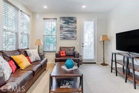 Photo - 209 Tall Oak