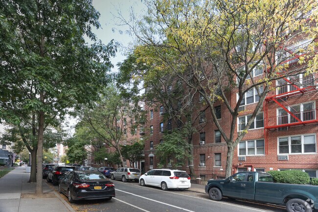 385 Argyle Rd - 385 Argyle Rd