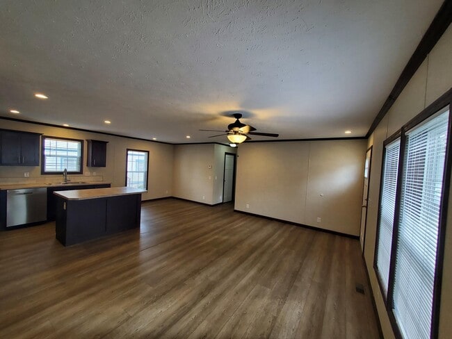 Photo - 24 Canary Hill Dr