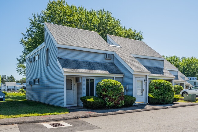 Building Photo - 72 Cinnamon Spring Unit 72 Rental