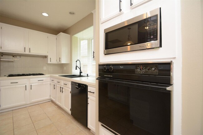 Photo - 5327 Willow Knoll Ct