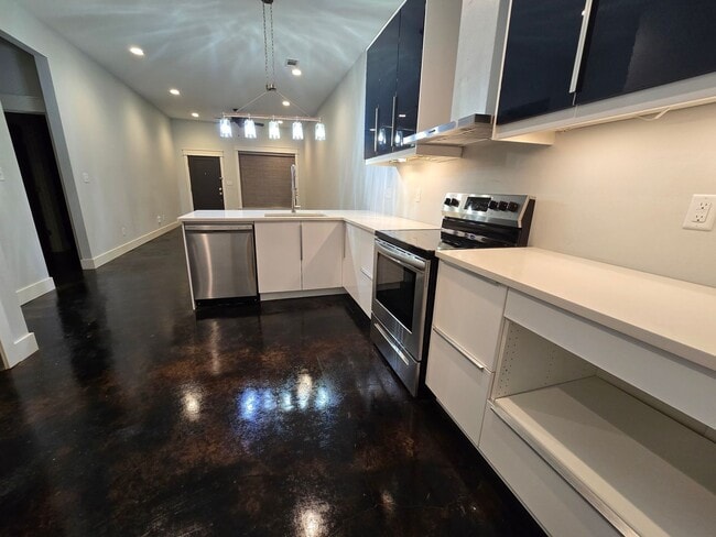 Photo - 305 S Pine St Unit 2