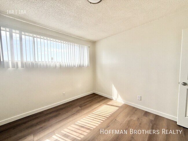 Photo - 1228 57th St Unit 11