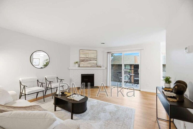 Photo - 12107 NE Bel Red Rd