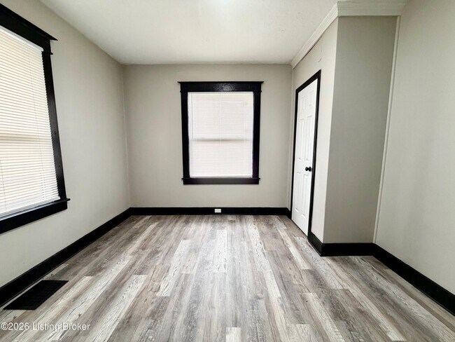 Photo - 1545 Catalpa St