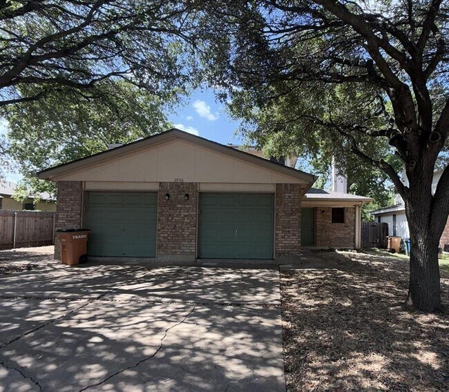 2906 Kestrel Dr