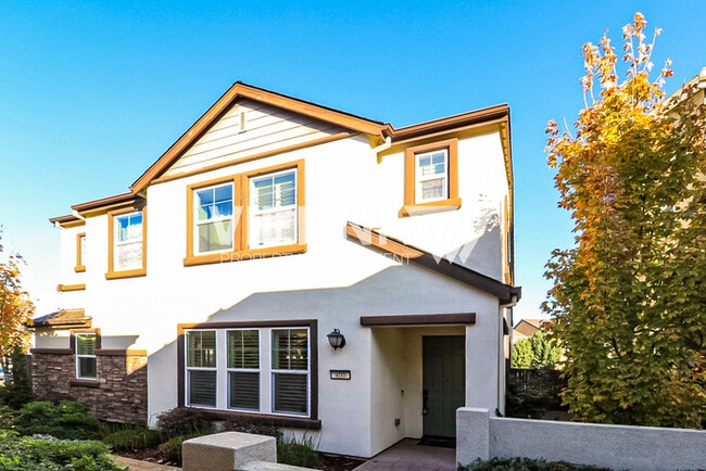 Building Photo - 400 Dormarin Pl