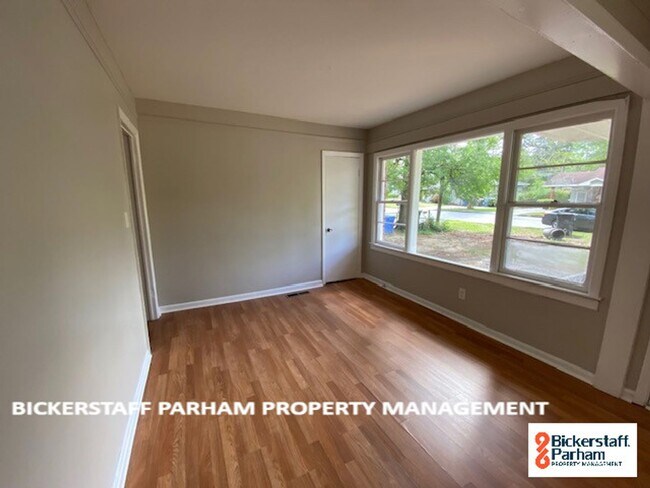 Photo - Discover the Perfect Blend of Comfort and Convenience