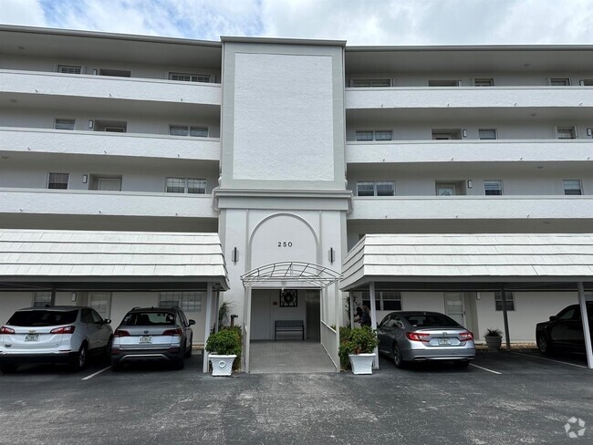 Building Photo - 250 John F Kennedy Dr Unit Ph7 Rental