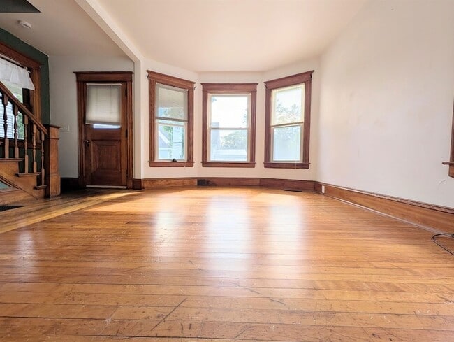 417 Cliff St Unit 2