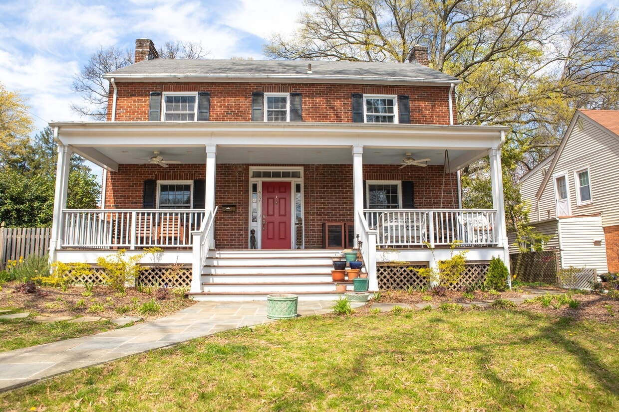 Photo - 4737 11th St N (Arlington, VA)