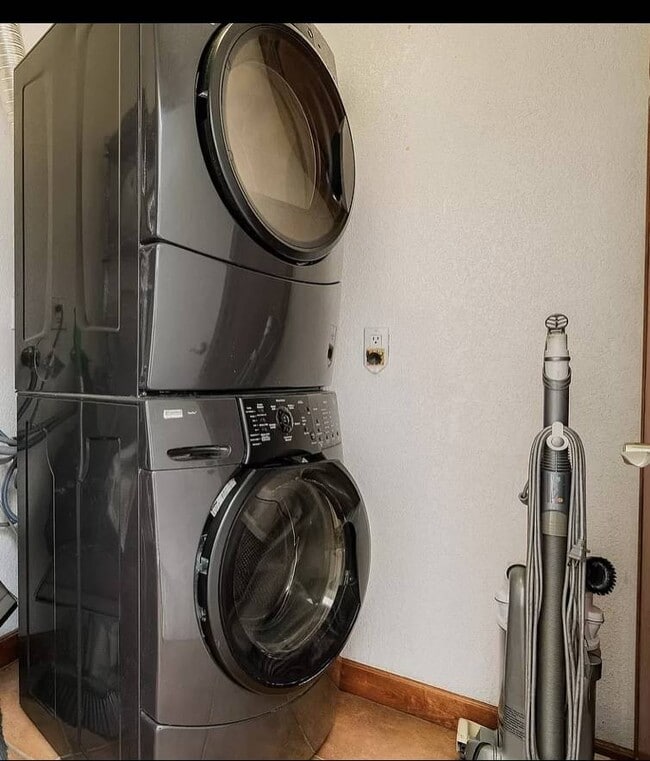 Photo - 1743 Escalona Dr